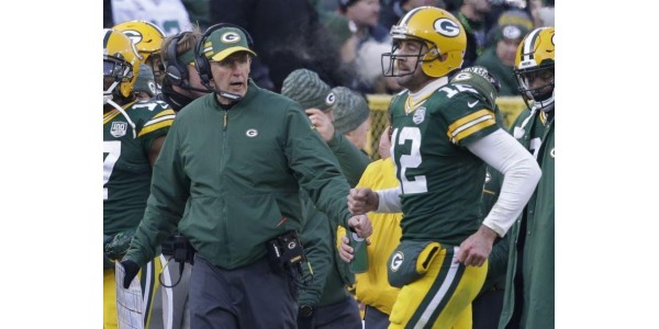 Green Bay Packers est toujours prêt à signer un nouveau quart pour remplacer Aaron Rodgers